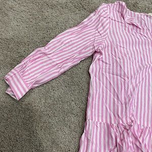 Jane and Delancey pink and white strip V neck top with buttons